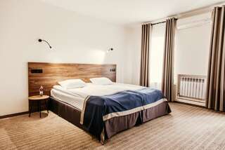 Отель Гостиница Континент Николаев Николаев Улучшенный двухместный номер с 1 кроватью или 2 отдельными кроватями-6