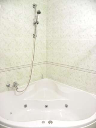 Отель Гостиница Континент Николаев Николаев Апартаменты-3